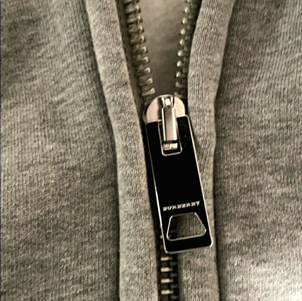 Burberry Nova  Pale Grey Melange Zip-front Cotton - Picture 5 of 7